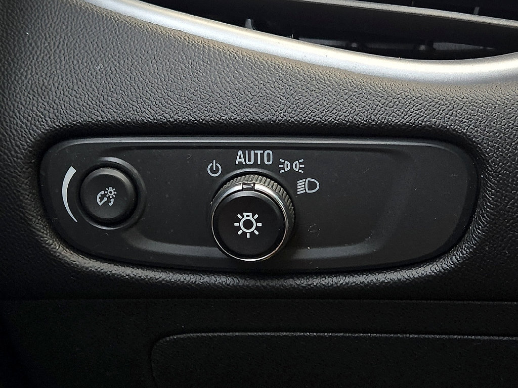 Used 2024 Chevrolet Malibu LT FWD image 17