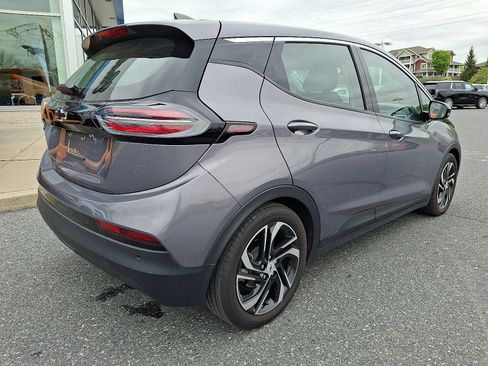 Certified 2023 Chevrolet Bolt LT w/ Infotainment Package FWD image 7