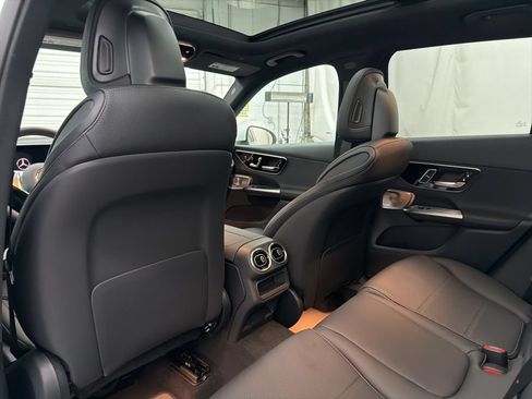 Certified 2026 Mercedes-Benz GLC 300 image 18