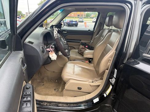 Used 2015 Jeep Patriot High Altitude AWD/4WD image 6