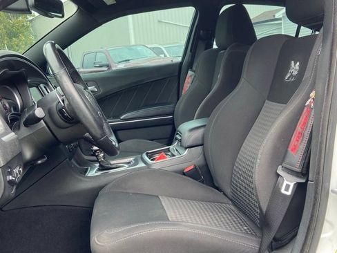 Used 2019 Dodge Charger Scat Pack RWD image 11
