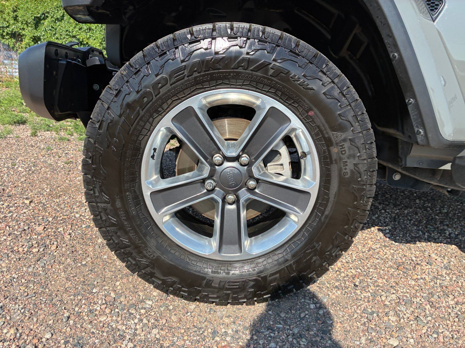 Used 2020 Jeep Wrangler Unlimited Sahara AWD/4WD image 26