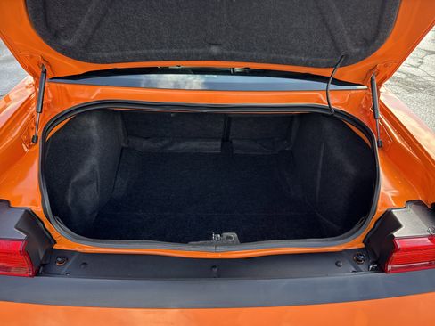 Used 2014 Dodge Challenger R/T image 33