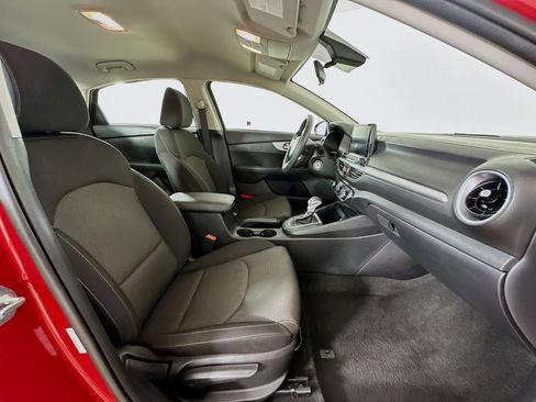 Used 2024 Kia Forte LXS FWD image 29