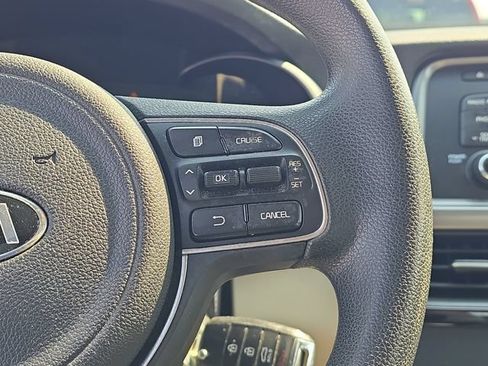 Used 2016 Kia Optima LX FWD image 10