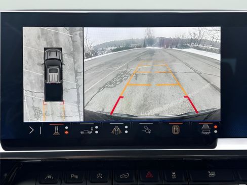 Used 2024 Chevrolet Silverado 1500 LTZ image 27