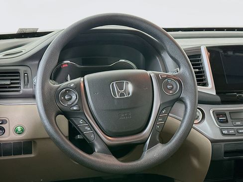 Used 2017 Honda Pilot EX image 17