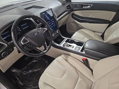 Used 2022 Ford Edge Titanium image 19