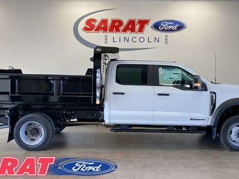 New 2026 Ford F550 4x4 Crew Cab image 1