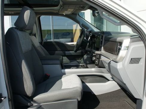 New 2026 Ford F250 XLT w/ XLT Premium Package AWD/4WD image 41