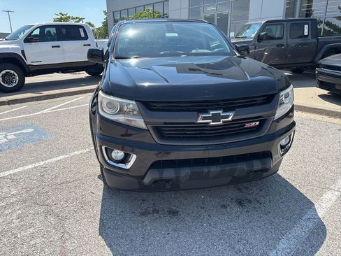 Used 2015 Chevrolet Colorado Z71 AWD/4WD image 9