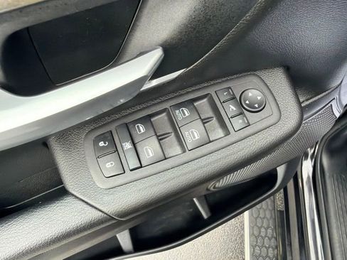 Used 2024 RAM 1500 Big Horn AWD/4WD image 25