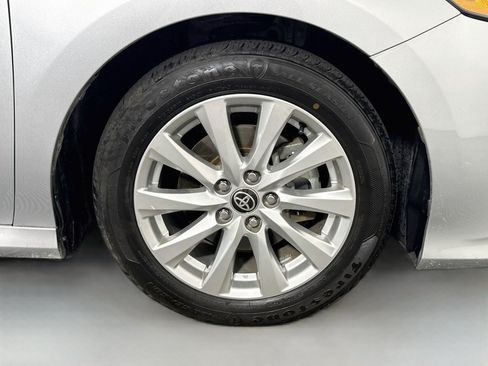 Used 2020 Toyota Camry LE FWD image 31