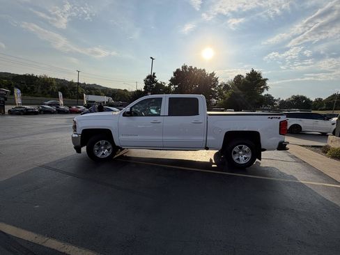 Used 2018 Chevrolet Silverado 1500 LT w/ All Star Edition AWD/4WD image 6