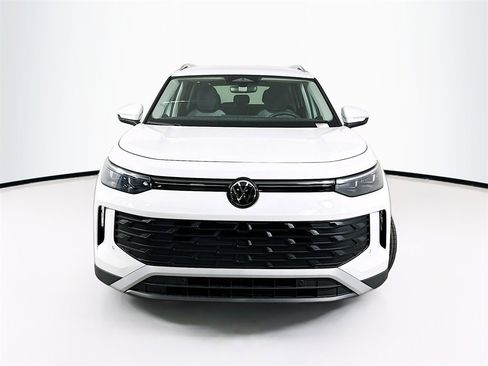 New 2025 Volkswagen Tiguan S image 5