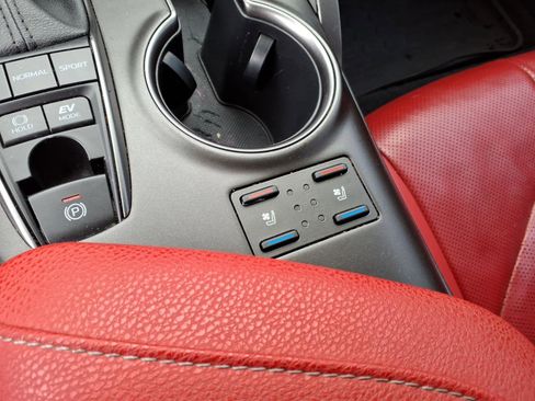 Used 2022 Toyota Camry XSE w/ Navigation Upgrade Package image 11