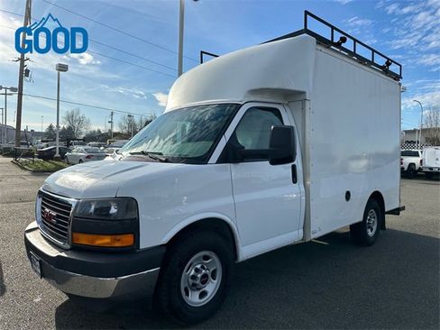 Used 2017 GMC Savana 3500 image 16