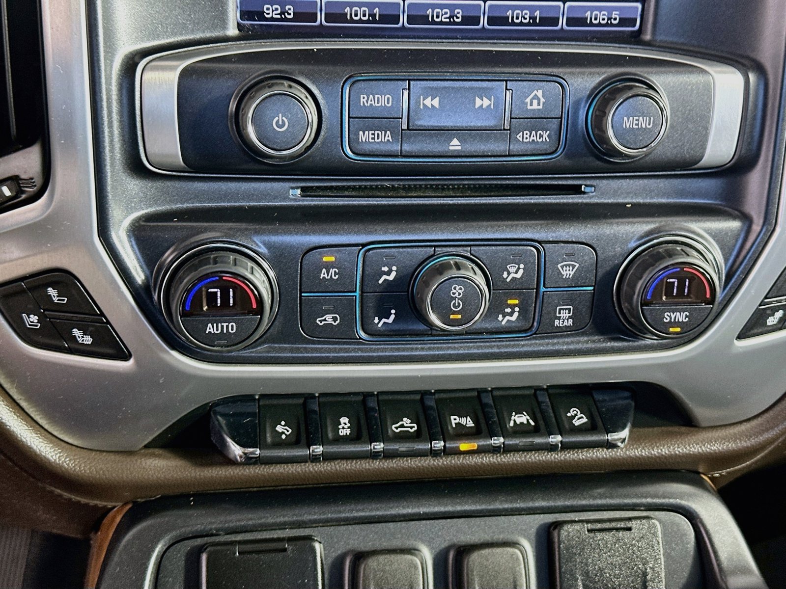 Used 2018 GMC Sierra 1500 SLT AWD/4WD image 15