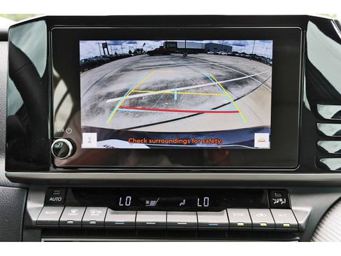Used 2026 Toyota Camry SE FWD image 23