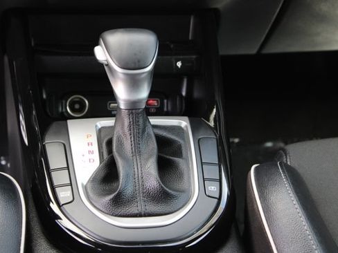 Used 2022 Kia Forte GT-Line w/ GT-Line Premium Package FWD image 17