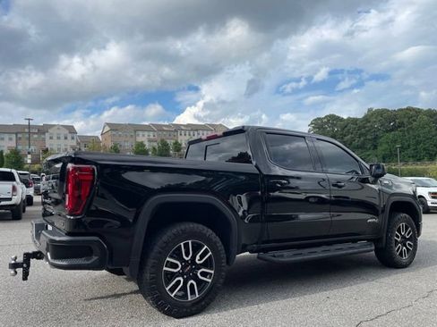 Used 2023 GMC Sierra 1500 AT4 w/ AT4 Preferred Package AWD/4WD image 4