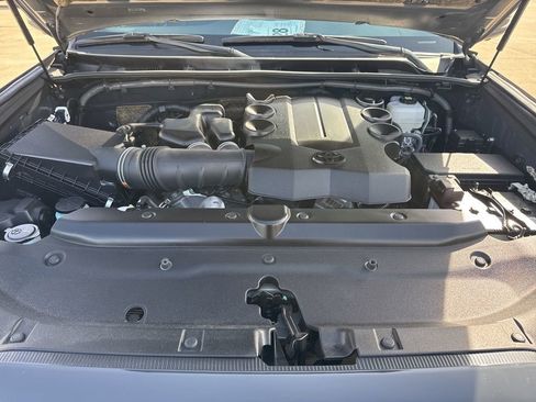 Certified 2024 Toyota 4Runner Limited image 24