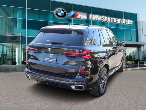 Used 2025 BMW X5 xDrive40i image 4