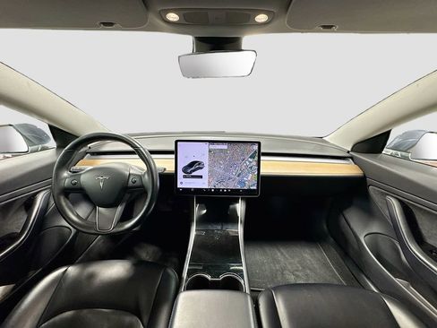 Used 2018 Tesla Model 3 Long Range image 15