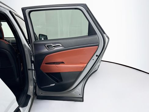 Used 2023 Kia Sportage SX FWD image 31