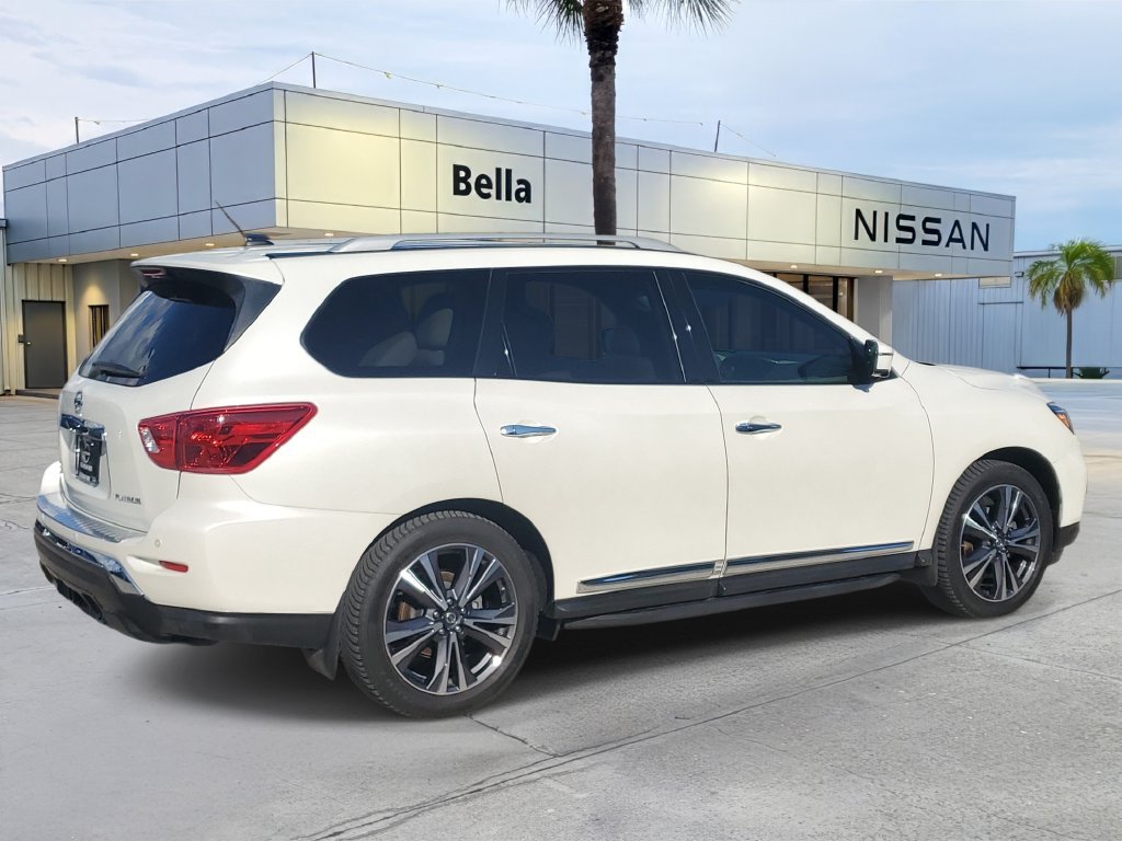 Used 2017 Nissan Pathfinder Platinum FWD image 7