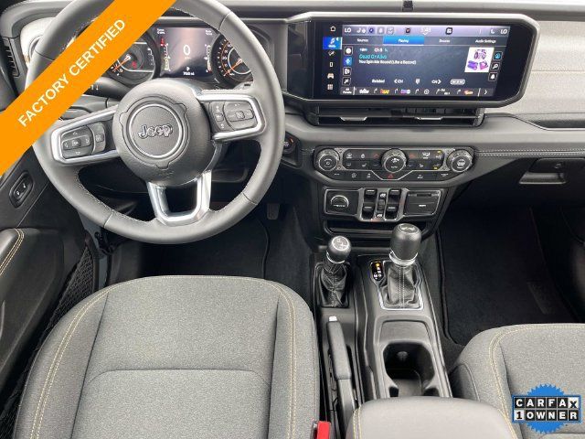 Used 2026 Jeep Wrangler Unlimited Sahara AWD/4WD image 14