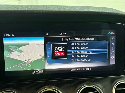 Used 2020 Mercedes-Benz E 350 Sedan image 19