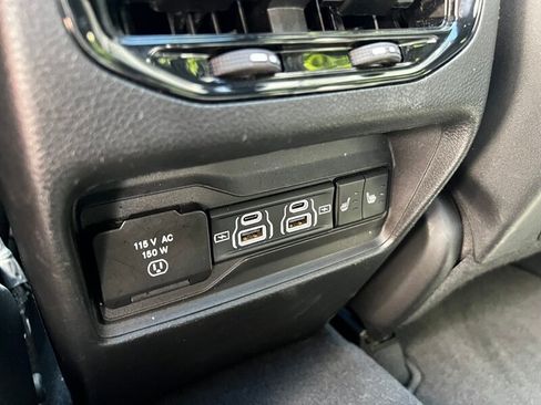 Used 2024 Jeep Grand Cherokee Limited 4xe AWD/4WD image 24