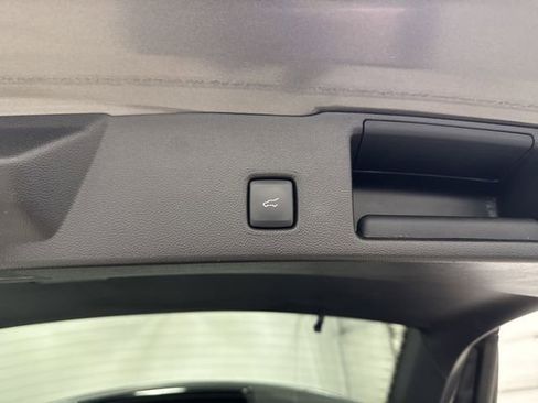 Used 2025 Ford Escape Platinum image 16