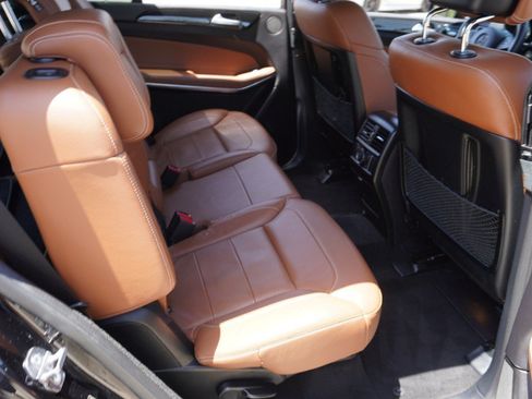 Used 2019 Mercedes-Benz GLS 550 4MATIC image 31