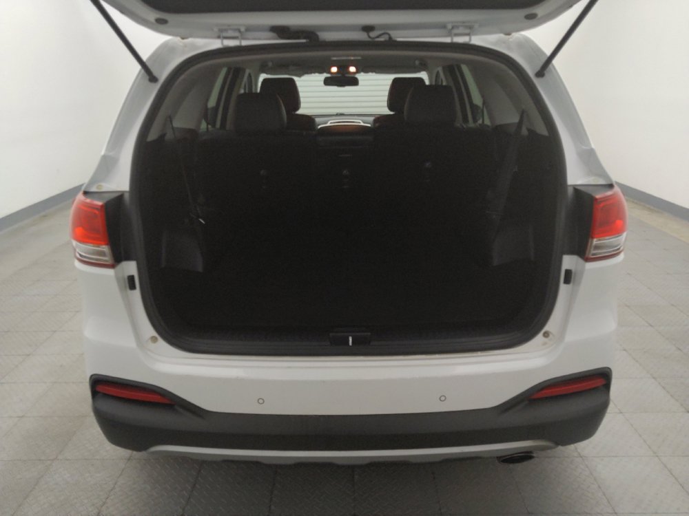 Used 2016 Kia Sorento EX FWD image 29