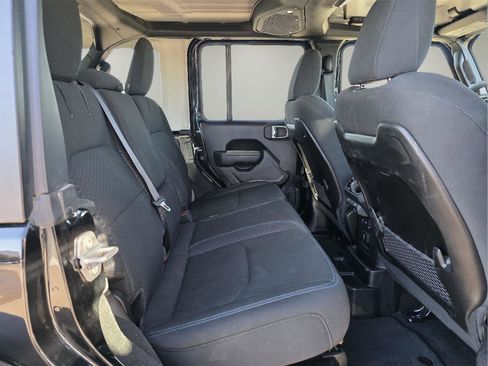 Used 2025 Jeep Wrangler Unlimited Rubicon 4xe w/ Convenience Group image 14