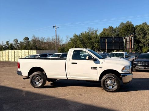 Used 2017 RAM 2500 Tradesman w/ Chrome Appearance Group AWD/4WD image 4