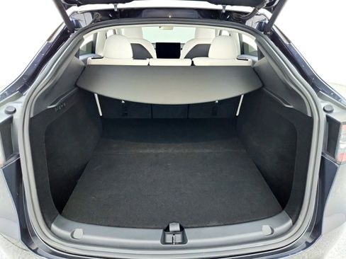 Used 2024 Tesla Model Y Long Range image 30