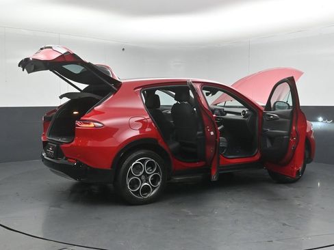 Used 2024 Alfa Romeo Tonale Ti image 58