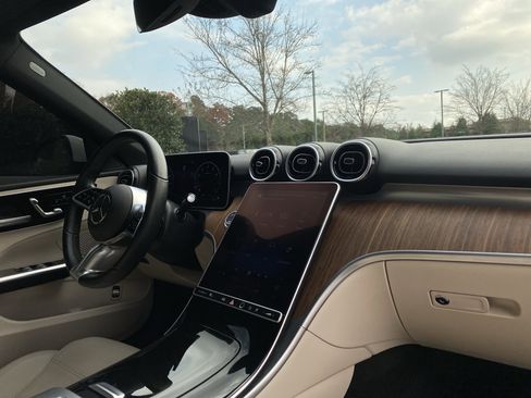 Used 2024 Mercedes-Benz C 300 C 300 image 6