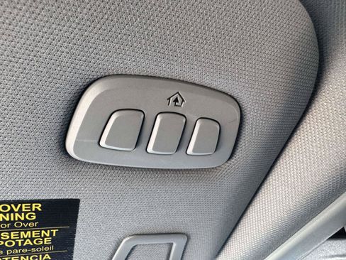 Used 2022 Lincoln Corsair AWD w/ Equipment Group 101A image 36