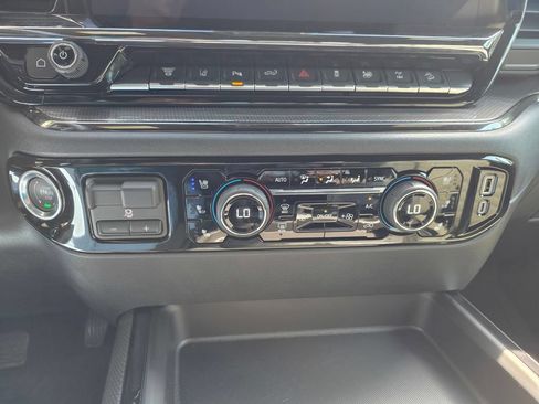 New 2026 Chevrolet Silverado 2500 ZR2 AWD/4WD image 33