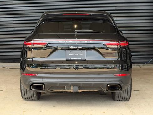 Certified 2023 Porsche Cayenne AWD/4WD image 7