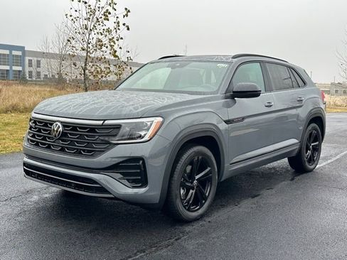 New 2026 Volkswagen Atlas Cross Sport SEL R-Line AWD/4WD image 3