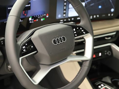 New 2026 Audi Q5 2.0T Premium Plus image 16