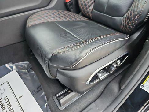 Used 2022 Jeep Grand Cherokee Summit image 34