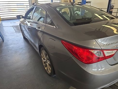 Used 2012 Hyundai Sonata SE FWD image 4