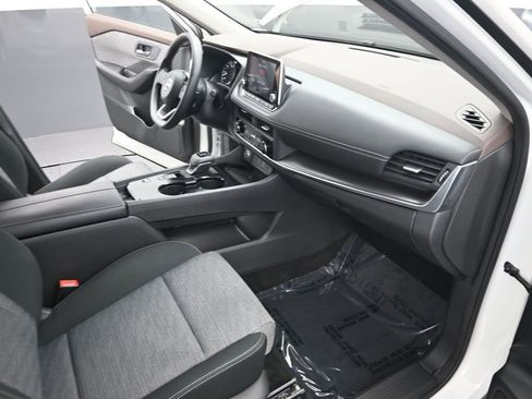 Used 2023 Nissan Rogue SV FWD image 26