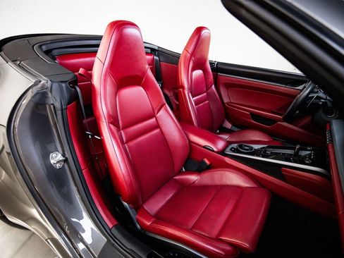 Certified 2020 Porsche 911 Carrera image 29